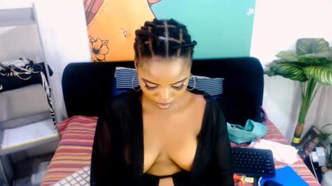 Snapshot of tyrabangz chatting on 05.18.26 Tyra online show from 05.18.26