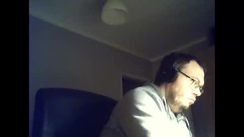 Snapshot of tyradi1991 chatting on 01.11.25 tyradi1991 online show from 01.11.25