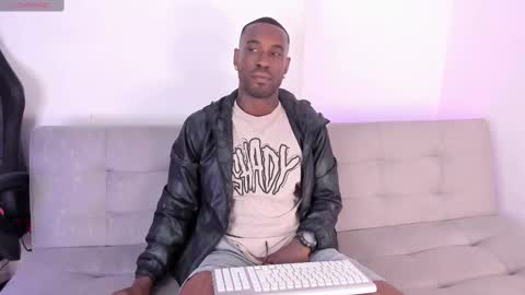 Snapshot of tyron_rulers chatting on 02.14.25 Dvid Rullers online show from 02.14.25