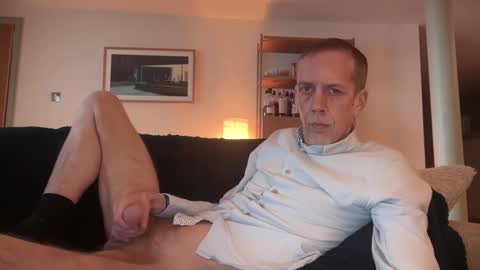 Snapshot of tyronev70 chatting on 04.02.26 Ty online show from 04.02.26