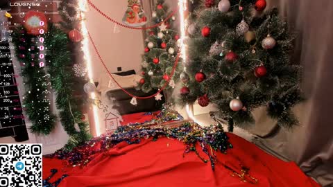 Snapshot of tyty_pupu chatting on 01.09.25 Christine 3 Next broadcast tomorrow at 2100 GMT 5 online show from 01.09.25