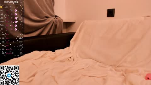 Snapshot of tyty_pupu chatting on 01.30.25 Christine 3 Next broadcast tomorrow at 2100 GMT 5 online show from 01.30.25