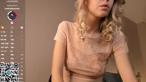 Snapshot of tyty_pupu chatting on 09.16.25 Christine 3 Next broadcast tomorrow at 2100 GMT 5 online show from 09.16.25