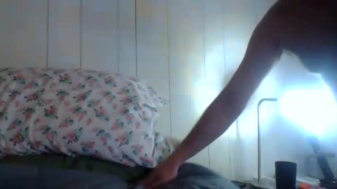 Snapshot of u_caught_us chatting on 02.05.25 u_caught_us online show from 02.05.25