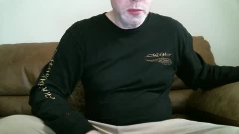 Snapshot of u_suck_i_lick_for_69_cumsohard chatting on 04.11.26 Mister F online show from 04.11.26