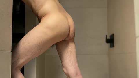 Snapshot of ubehalaya chatting on 09.13.25 Ross online show from 09.13.25