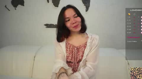 Snapshot of udelaborom chatting on 02.28.25 Lili online show from 02.28.25