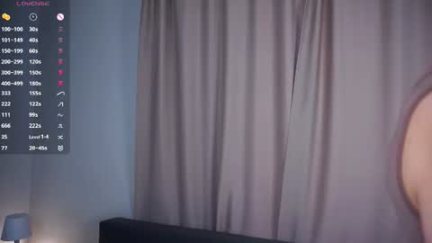 Snapshot of udelaborom chatting on 06.20.26 Lili online show from 06.20.26