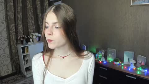 Snapshot of udeledelmoref chatting on 12.27.24 Liky online show from 12.27.24