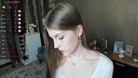 Snapshot of udeledelmoref chatting on 01.17.25 Liky online show from 01.17.25