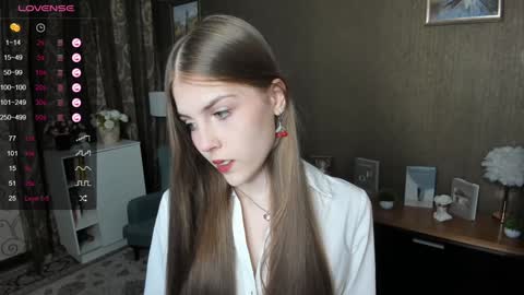 Snapshot of udeledelmoref chatting on 01.28.25 Liky online show from 01.28.25