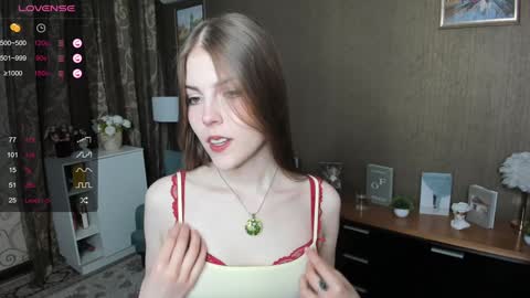 Snapshot of udeledelmoref chatting on 01.31.25 Liky online show from 01.31.25