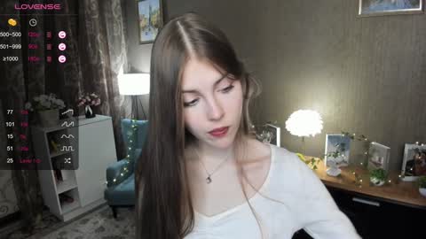 Snapshot of udeledelmoref chatting on 02.05.25 Liky online show from 02.05.25