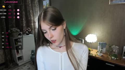 Snapshot of udeledelmoref chatting on 02.09.25 Liky online show from 02.09.25