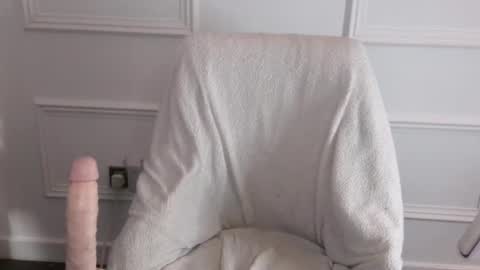 Sienna online show from 01.15.25