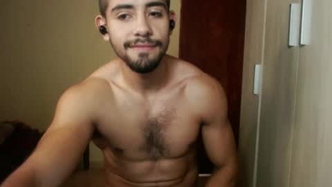 Snapshot of uliseshot450305 chatting on 01.18.25 Ulises Gomez online show from 01.18.25