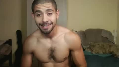 Snapshot of uliseshot450305 chatting on 02.05.25 Ulises Gomez online show from 02.05.25