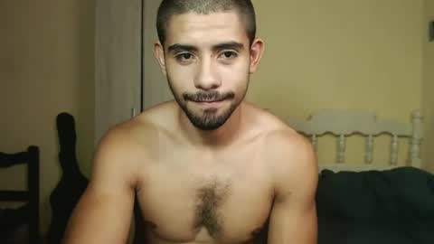 Snapshot of uliseshot450305 chatting on 02.07.25 Ulises Gomez online show from 02.07.25