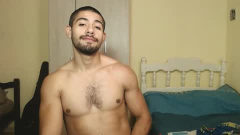 Snapshot of uliseshot450305 chatting on 02.11.25 Ulises Gomez online show from 02.11.25