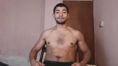 Snapshot of uliseshot450305 chatting on 03.11.25 Ulises Gomez online show from 03.11.25