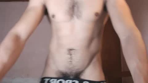 Snapshot of uliseshot450305 chatting on 03.11.25 Ulises Gomez online show from 03.11.25