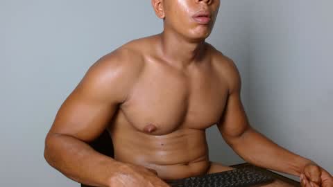 Felipe  model independent online show from 12.27.24