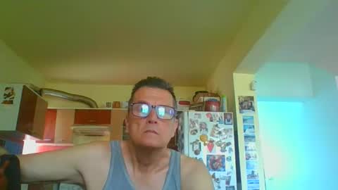 Snapshot of ulmeni4 chatting on 04.16.26 ulmeni4 online show from 04.16.26