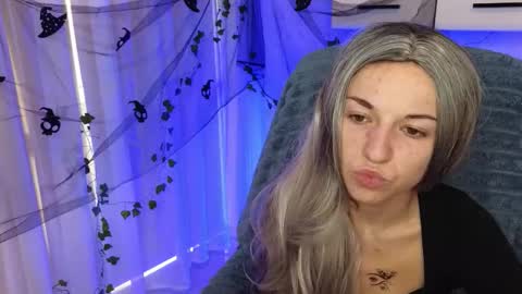 Snapshot of ulyanix chatting on 10.31.25 Ulyana online show from 10.31.25