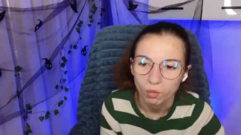 Snapshot of ulyanix chatting on 11.03.25 Ulyana online show from 11.03.25