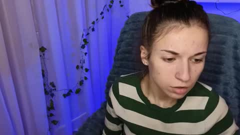 Snapshot of ulyanix chatting on 11.29.25 Ulyana online show from 11.29.25