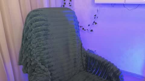 Snapshot of ulyanix chatting on 12.02.25 Ulyana online show from 12.02.25