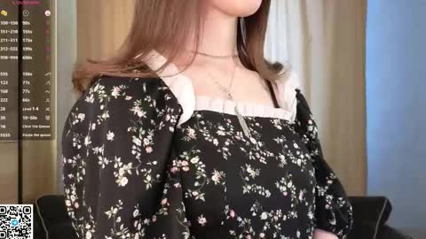 Snapshot of umbraelyon chatting on 04.22.26 Liliane online show from 04.22.26