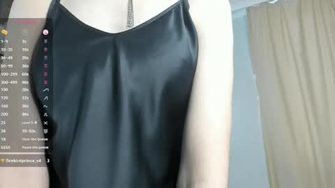 Snapshot of umbraelyon chatting on 05.15.26 Liliane online show from 05.15.26