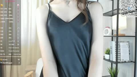 Snapshot of umbraelyon chatting on 05.20.26 Liliane online show from 05.20.26