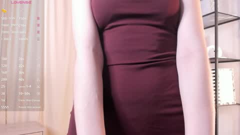 Snapshot of umbraelyon chatting on 05.24.26 Liliane online show from 05.24.26