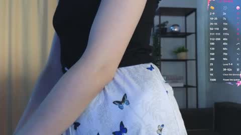 Snapshot of umbraelyon chatting on 06.27.26 Liliane online show from 06.27.26