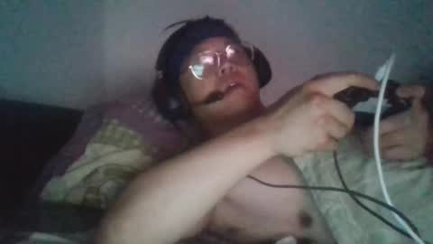 Snapshot of umdenny chatting on 04.19.26 Dennythetruth online show from 04.19.26