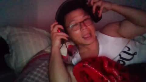 Snapshot of umdenny chatting on 05.04.26 Dennythetruth online show from 05.04.26