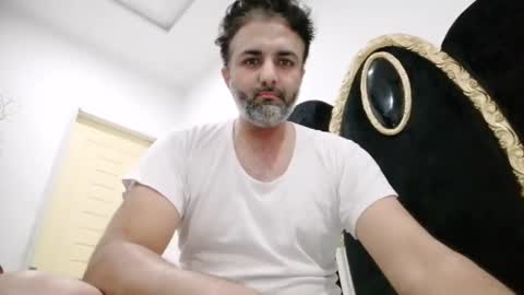 Snapshot of umerfarooq6230ii chatting on 01.07.25 mysterious boy001 online show from 01.07.25