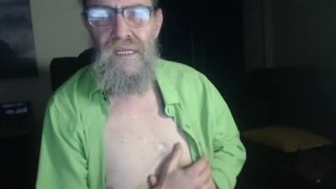 Snapshot of uncle_hottiecb chatting on 07.04.26 Uncle Hottie online show from 07.04.26