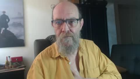 Snapshot of uncle_hottiecb chatting on 07.06.26 Uncle Hottie online show from 07.06.26