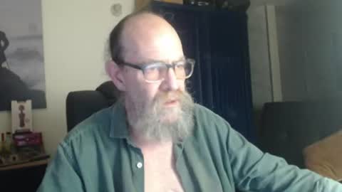 Snapshot of uncle_hottiecb chatting on 07.12.26 Uncle Hottie online show from 07.12.26