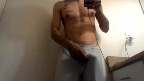 Snapshot of uncut_papi1989 chatting on 02.12.25 tele kuzhbuzh online show from 02.12.25