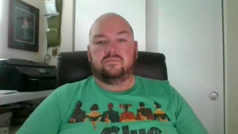 Snapshot of uncutnash chatting on 12.26.24 uncutnash online show from 12.26.24