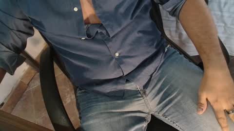 Giov online show from 10.06.25