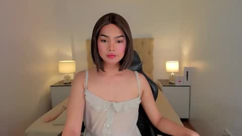 Lily online show from 11.17.25