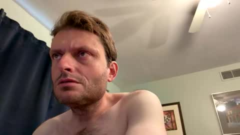 Snapshot of undress_me_ chatting on 05.15.26 undress me online show from 05.15.26