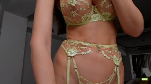 Silvia online show from 12.04.24