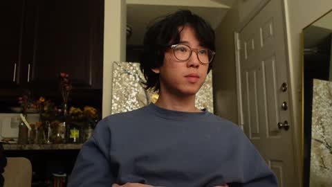 Snapshot of unhingedwang chatting on 01.11.25 wang online show from 01.11.25