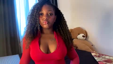 Snapshot of unholybaddie chatting on 02.25.26 Unholybaddie online show from 02.25.26